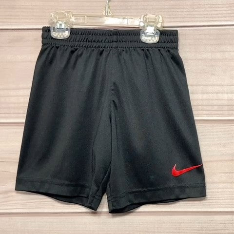Nike Boys Shorts Size: 05
