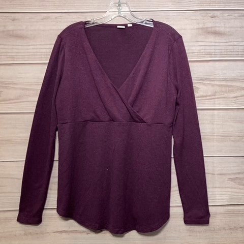 Gap Maternity Shirt Size: M