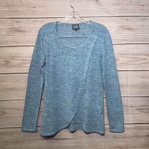 Milk Maternity Shirt Size: S