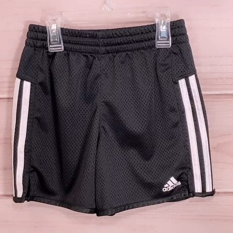 Adidas Boys Shorts Size: 06