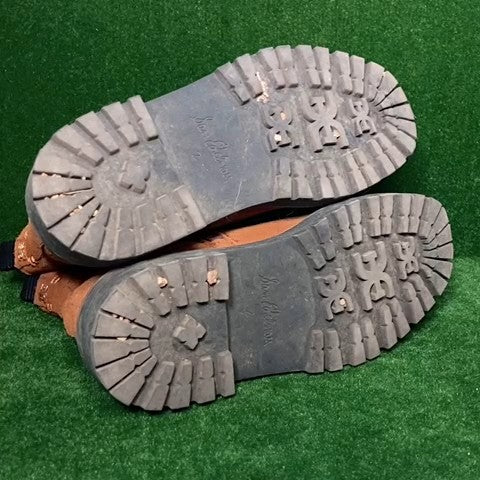 Sam Edelman boots Size: 02