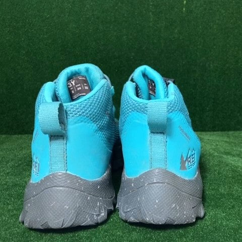 REI hiking boots Size: 03