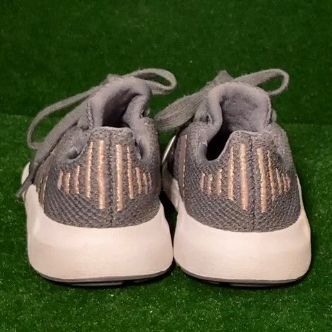Adidas Toddler Sneakers Size: 05