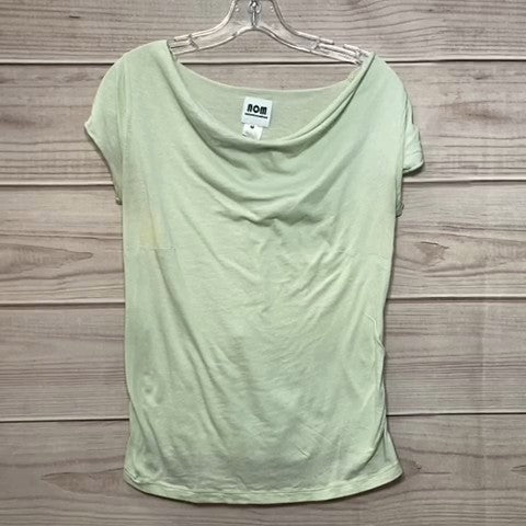 Nom Maternity Shirt Size: M