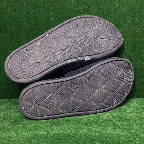 Chaco Sandals Size: 03