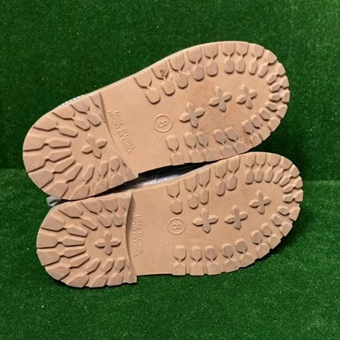 Old Navy Toddler boots Size: 08