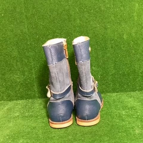Janie & Jack boots Size: 07