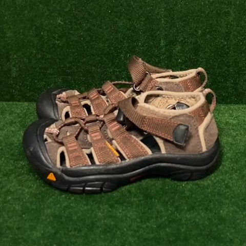 Keen Sandals Size: 10