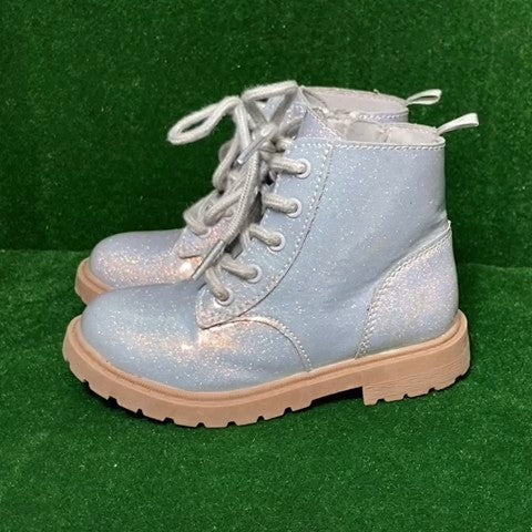 Old Navy Toddler boots Size: 08