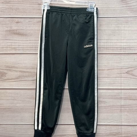 Adidas Boys Pants Size: 05