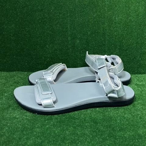 Olukai Sandals Size: 13