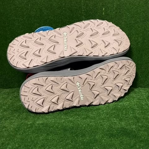 Columbia Sandals Size: 10