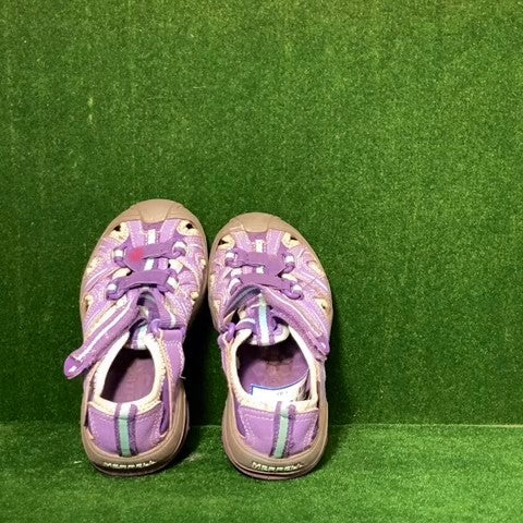 Keen Sandals Size: 10