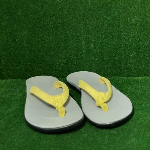 Olukai Unisex Flip Flops Size: 01