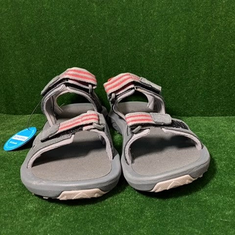 Columbia Sandals Size: 10