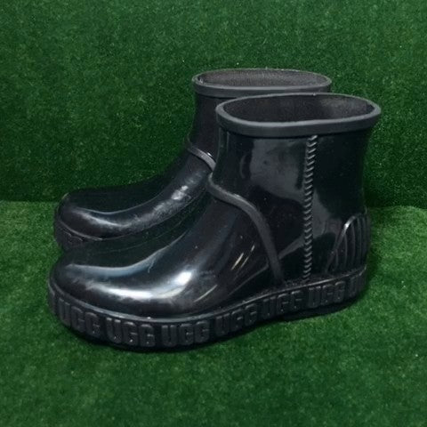 Ugg Rainboots Size: 13