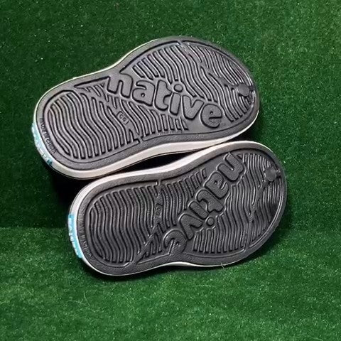 Native Toddler slip ons Size: 06