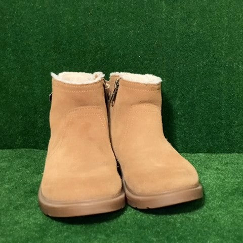 Ugg boots Size: 12