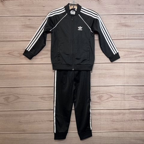 Adidas Boys Set Size: 04