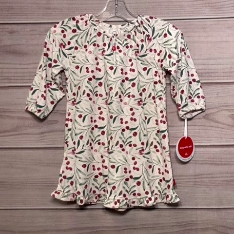Magnetic Me Girls Shirt Size: 02