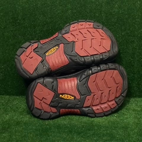 Keen Sandals Size: 10