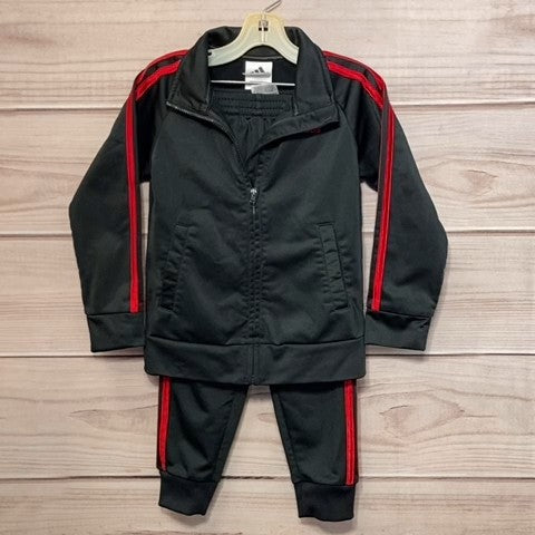 Adidas Boys Joggers Size: 04