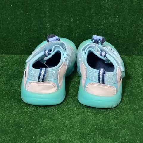 Keens Sandals Size: 08
