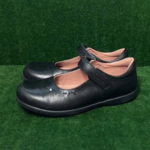 Geox Mary Jane Shoes Size: 01