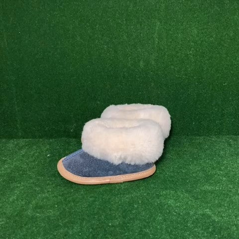 La Bergerie En Folie Slippers Size: 06