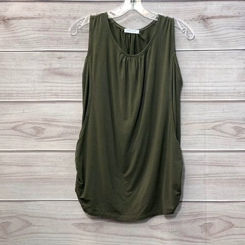Small Show Maternity Shirt Size: M
