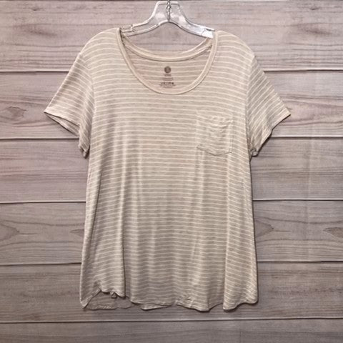 KIndred Bravely Maternity Nursing Shirt Size: L