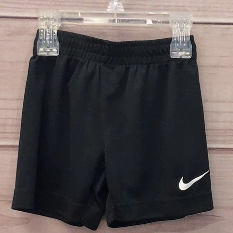 Nike Boys Shorts Size: 01