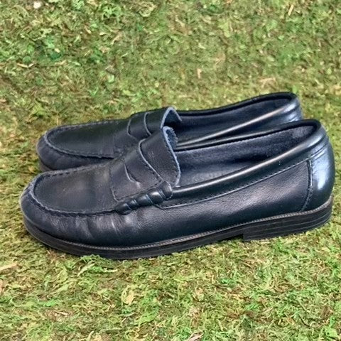 Neck & Neck Loafers Size: 01 1/2